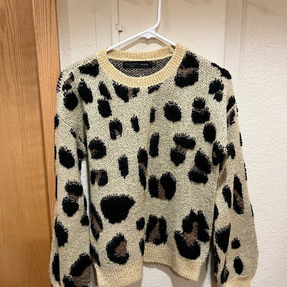 XS House of Harlow sweater